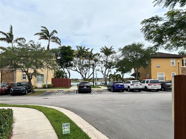 Foto del edificio - 9217 SW 227th St