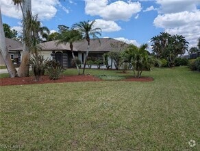 Building Photo - 213 Bay Meadows Dr