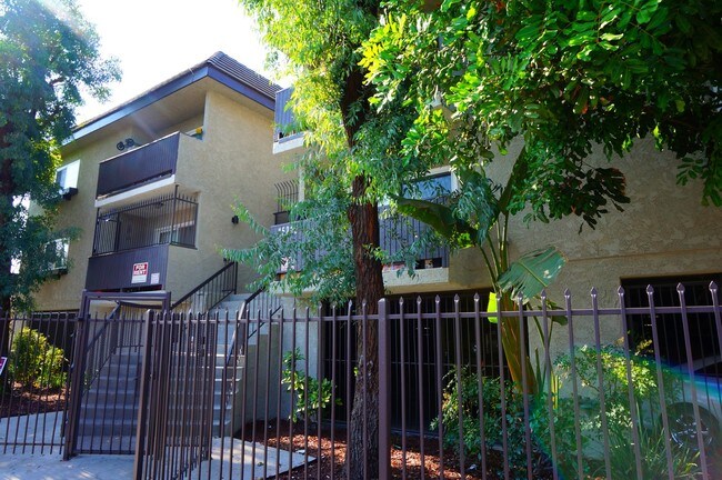 Building Photo - 15216 Nordhoff St