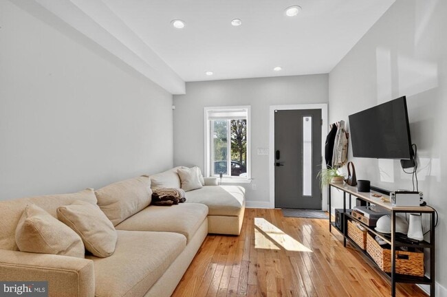 Foto del edificio - 427 W Norris St