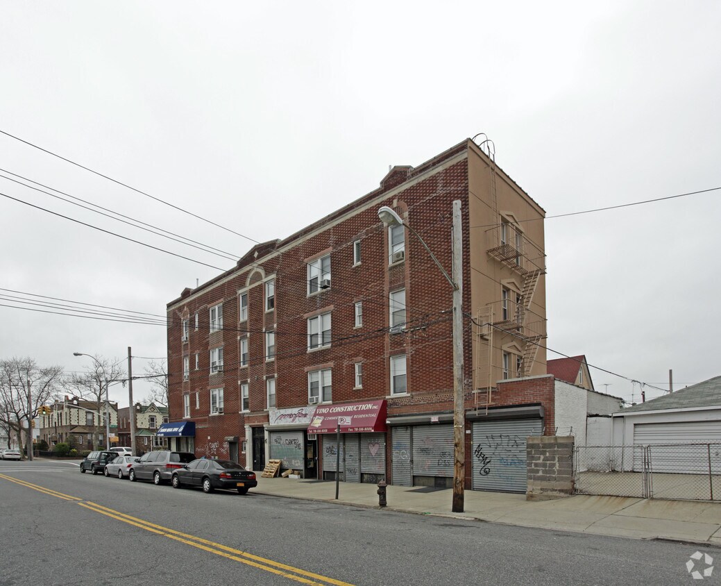 Building Photo - 195-203 Highlawn Ave