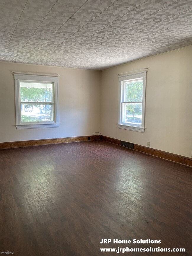 Building Photo - 3 br, 2 bath House - 214 N Bowen St