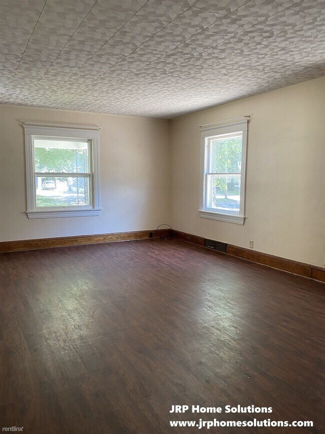 Foto del edificio - 3 br, 2 bath House - 214 N Bowen St