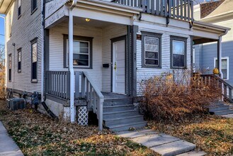 Building Photo - 925-927 Goodhue Blvd
