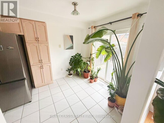 Building Photo - 3892 Manatee Way