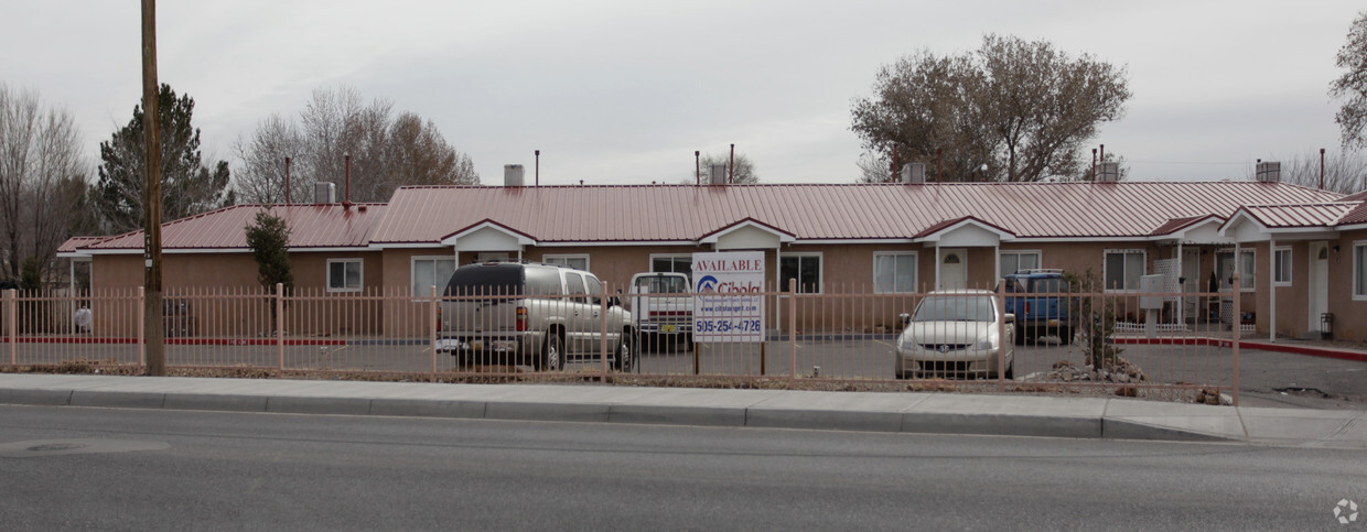 Building Photo - 419 Atrisco Dr SW