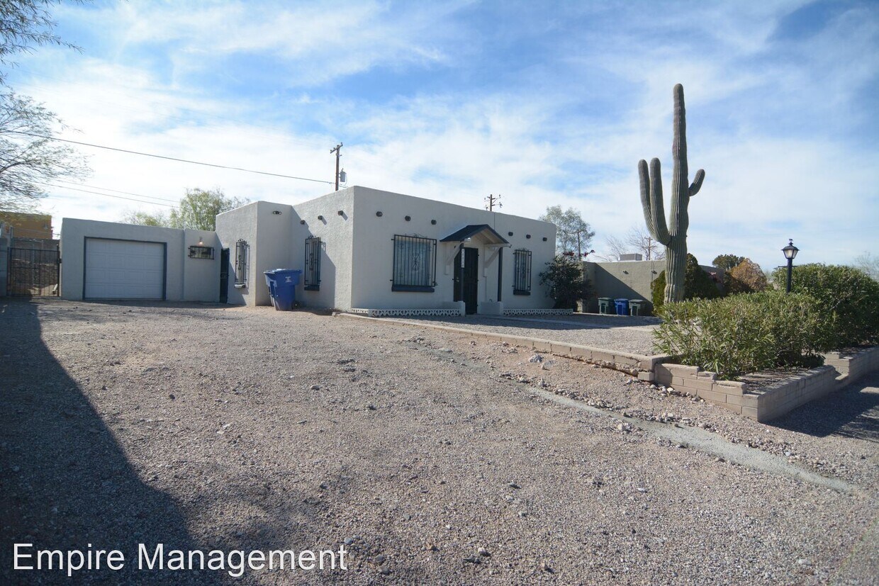 Primary Photo - 3 br, 1 bath House - 4050 E. Dryden Ln