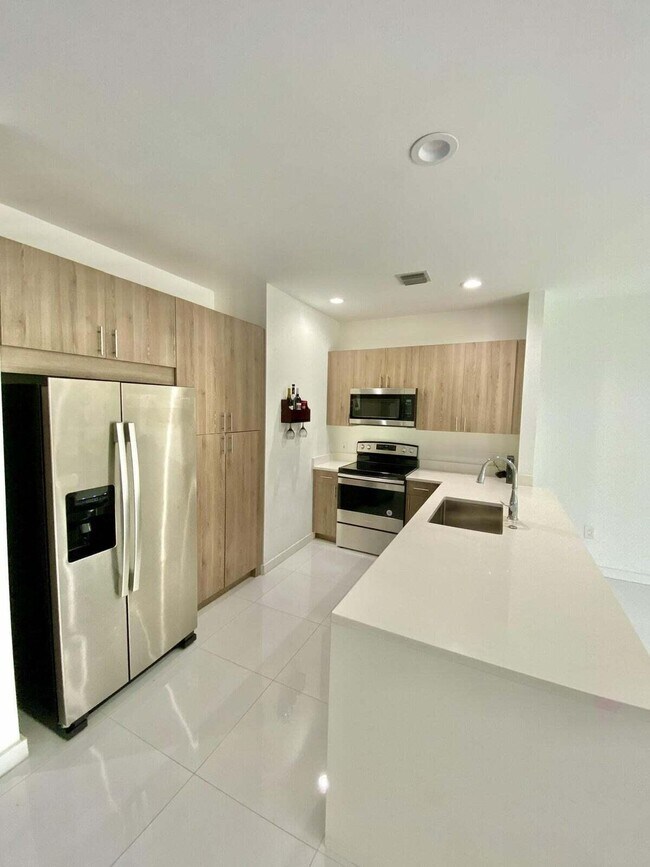 Building Photo - 1060 Crystal Way