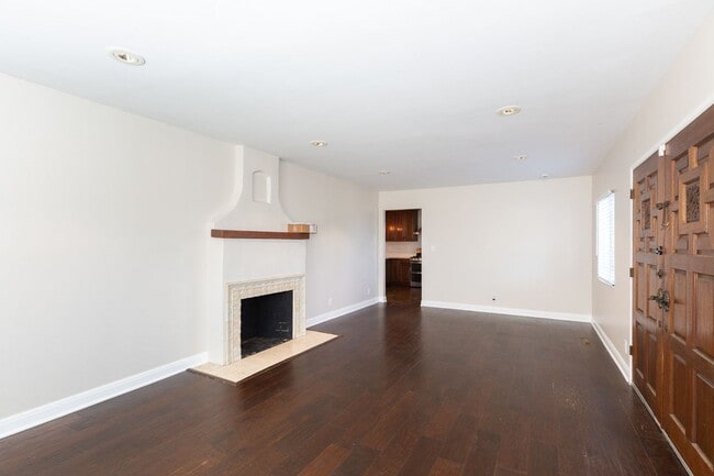 Building Photo - 3 bed, 2 bath Single Family Home in Missio...