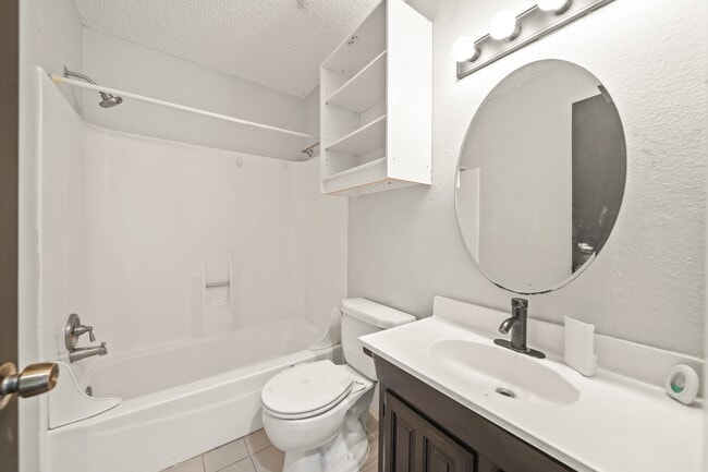 Building Photo - 7119 Brendam Ln