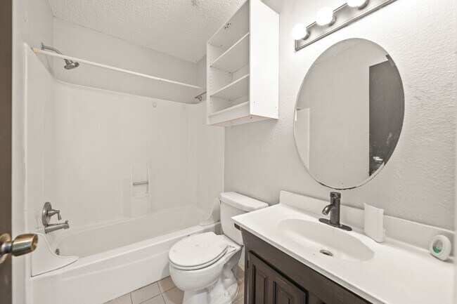 Foto del edificio - 7119 Brendam Ln