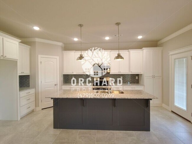 Building Photo - Tontitown- Single-Family Home- Beautiful B...