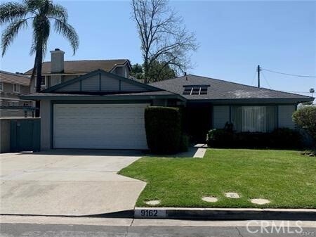 Foto principal - 9162 E Greenwood Ave