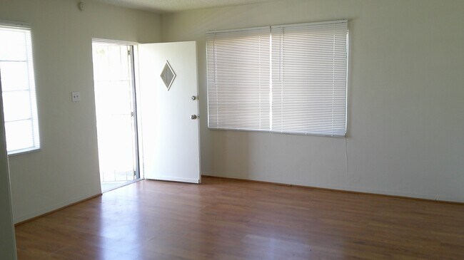 Foto del edificio - 1132 S Roosevelt St