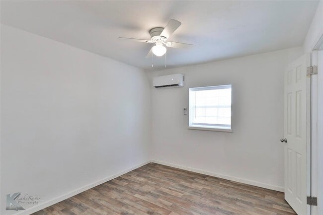 Building Photo - 2157 Green St