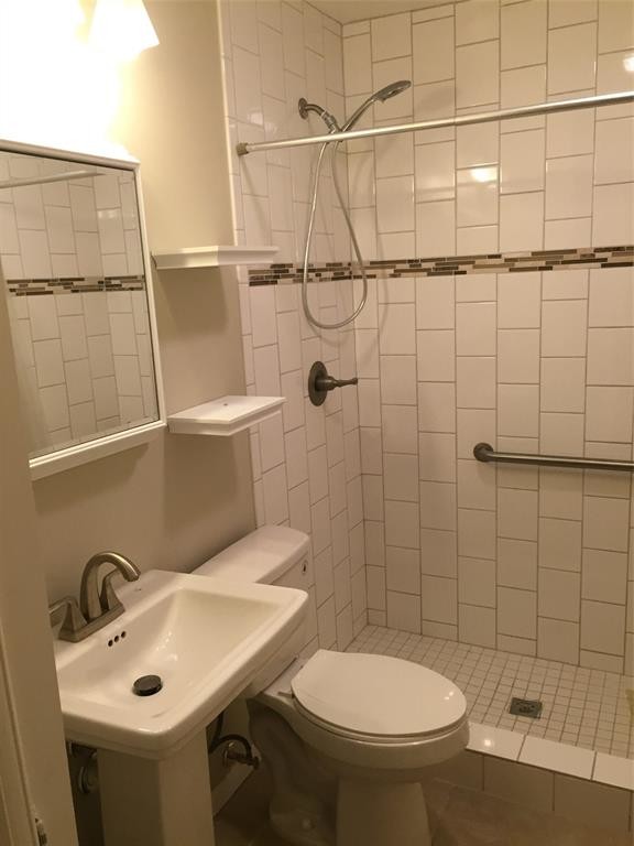 Building Photo - 4711 Aftonshire Dr