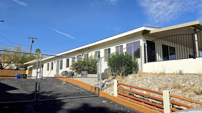 Foto del edificio - 67682 Tunitas Rd