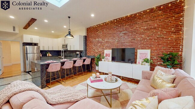 Building Photo - 25 St Marys Ct