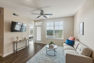 Building Photo - 13555 Cullen Blvd