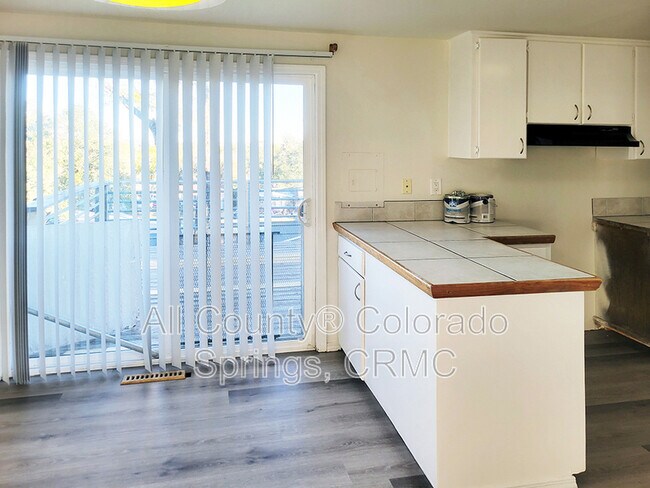 Building Photo - 1237 Chiricahua Dr