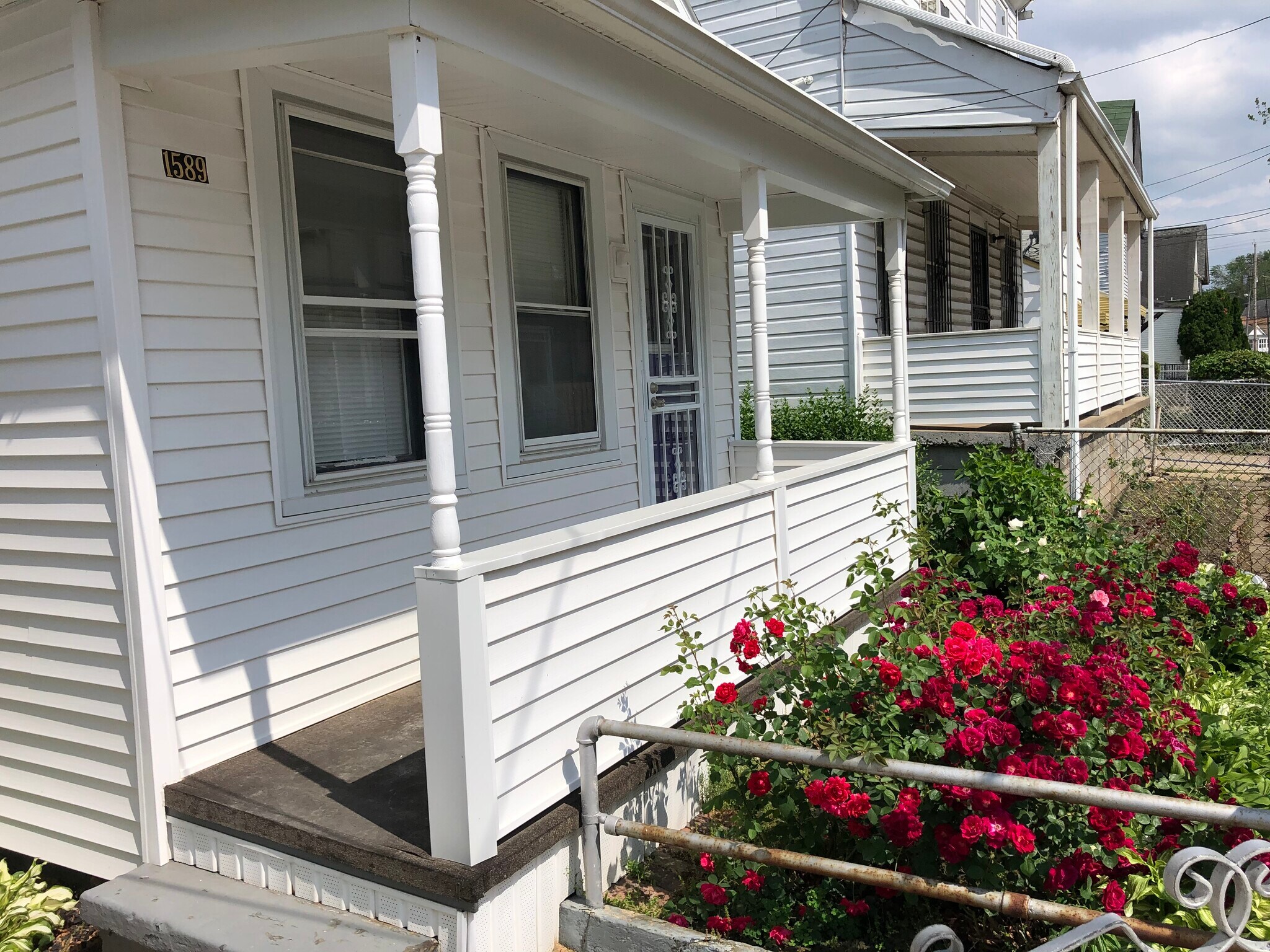 1589 E 32nd St Cleveland, OH 44114 – photo 5