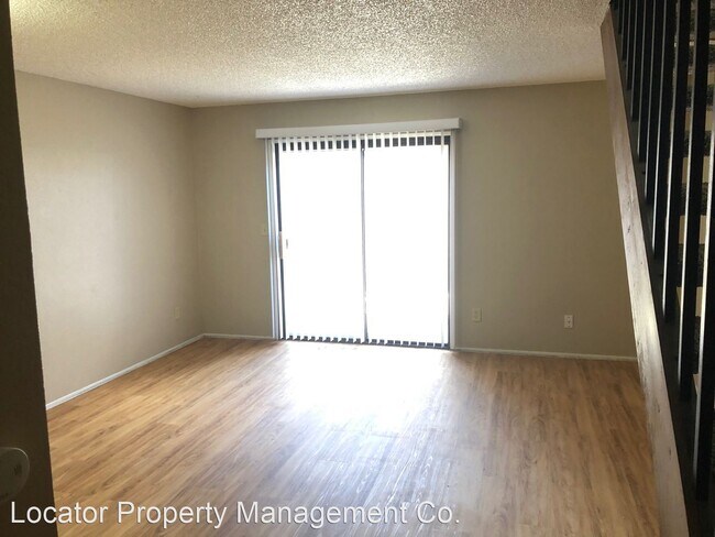 Foto del edificio - 204 Jardin Ct