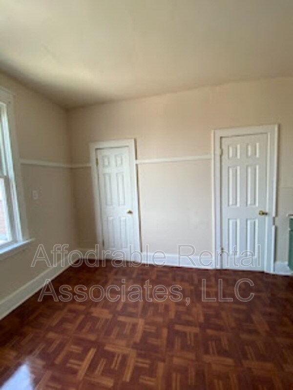 936 W Pierce St Unit Upper, Milwaukee, WI 53204 Condo for Rent in