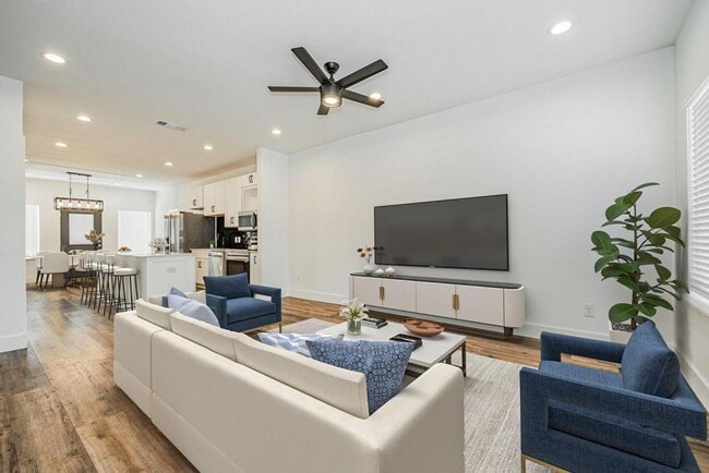 Building Photo - 1208 Edgar St