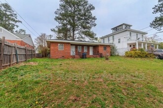 Building Photo - 2165 1/2 Telfair St