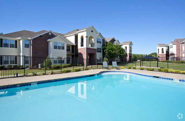 Building Photo - Liberty Commons Apartments