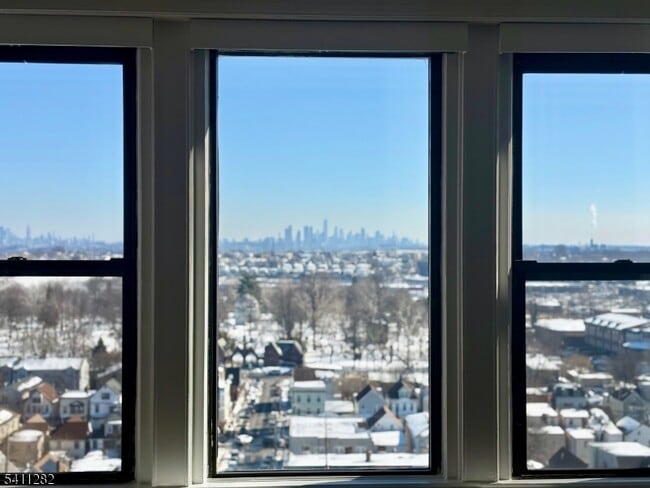 Foto del edificio - 363-377 Mt Prospect Ave