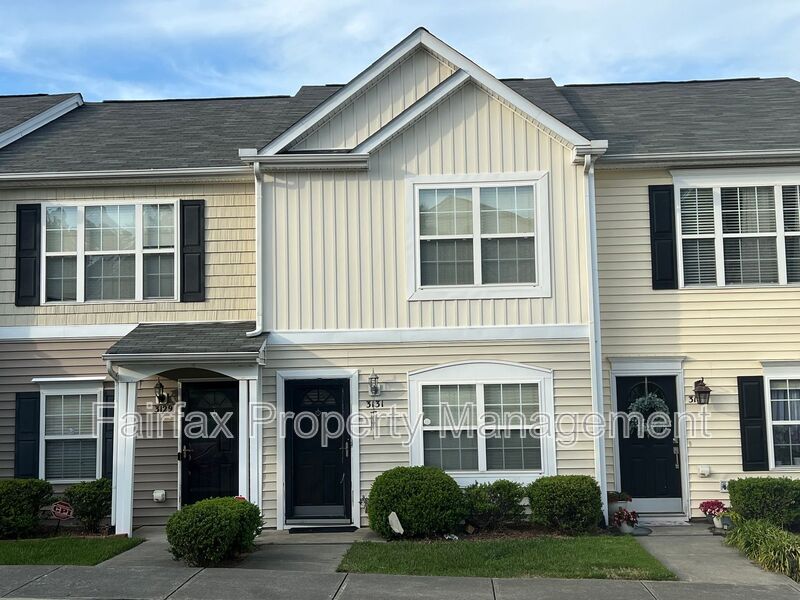 Foto principal - 3131 Ivy Wood Ln