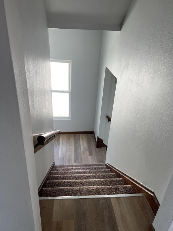 Building Photo - 1750 A Ave NE