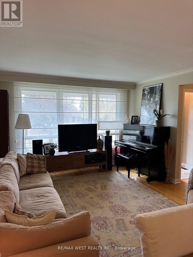 Building Photo - 382 Maple Leaf Dr