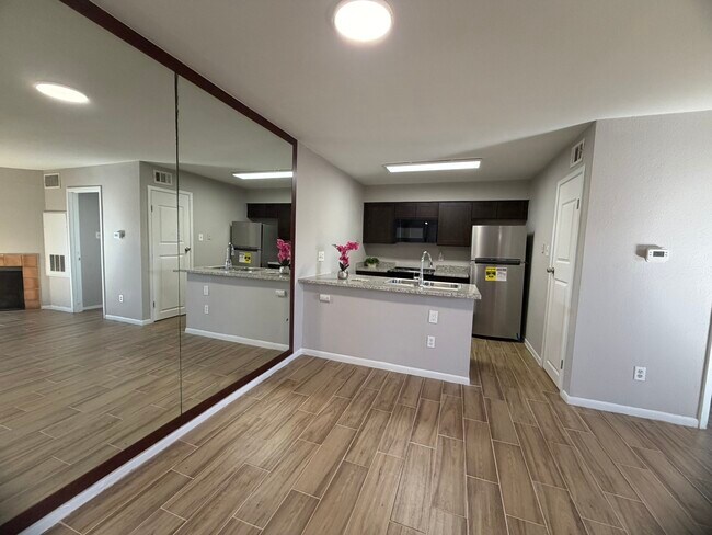 Foto del edificio - 10001 Westpark Dr