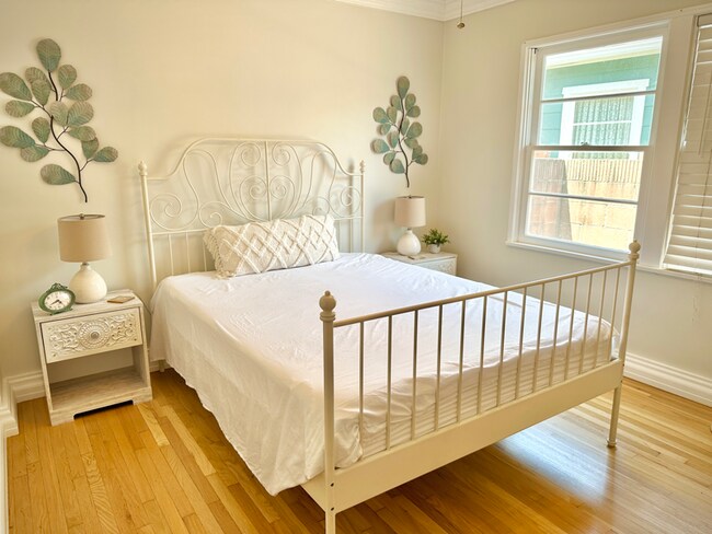 Foto del edificio - 2419 Fairmont Ave