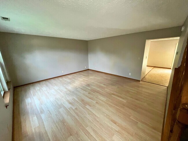 Foto del edificio - Beautiful 4 Bedroom Home!