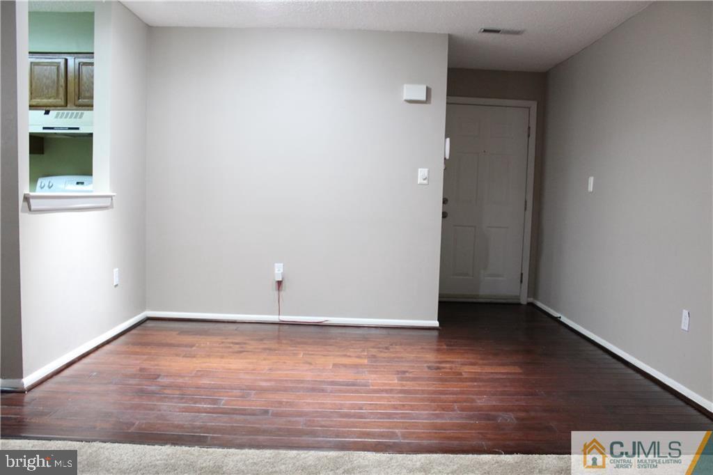 5219 Ravens Crest Dr, Princeton Meadows, NJ 08536 Room for Rent in