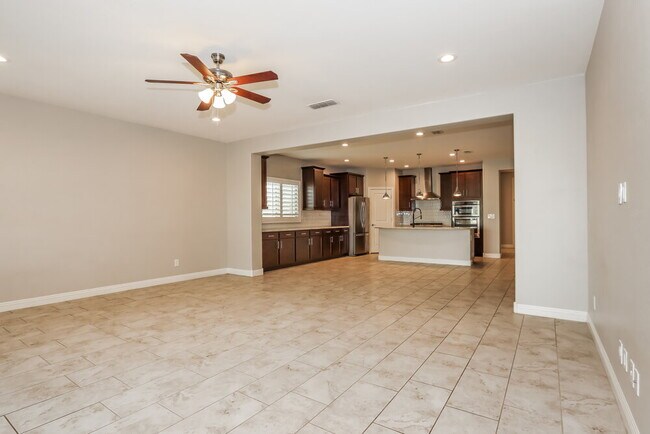 Building Photo - 11124 E Tupelo Ave