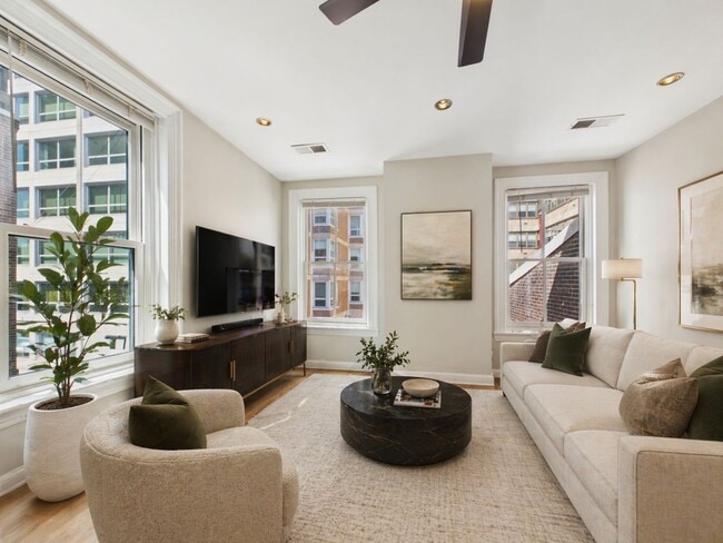 Building Photo - AUGUST 1 - Beautiful bright 1 bedroom in the heart of Rittenhouse! FREE WATER, GAS AND PETS!