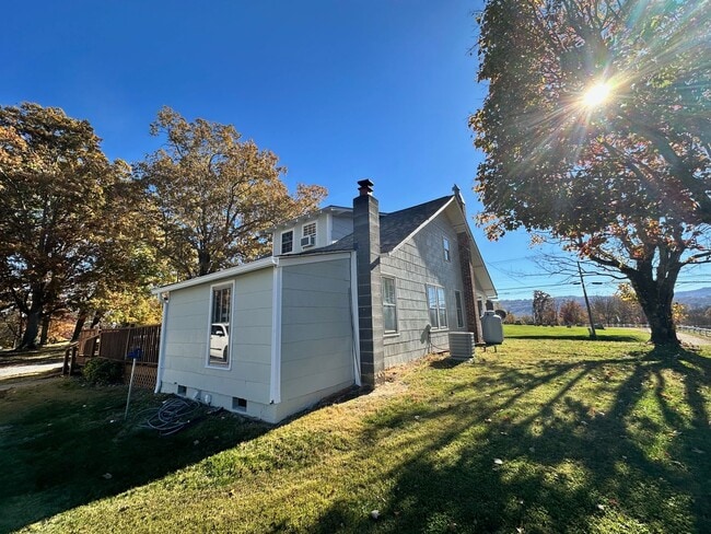 Foto del edificio - NEW RENTAL LISTING - NO HUD NO SECTION 8