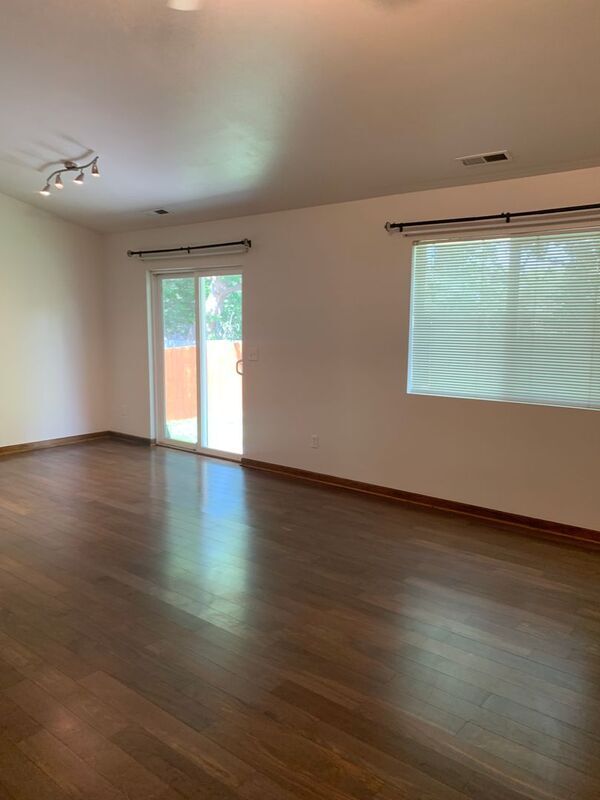 Foto del edificio - 512 N Perry St
