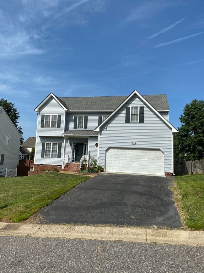 Building Photo - Stunning 4bdrm/2.5bth Home w/Loft Located ...