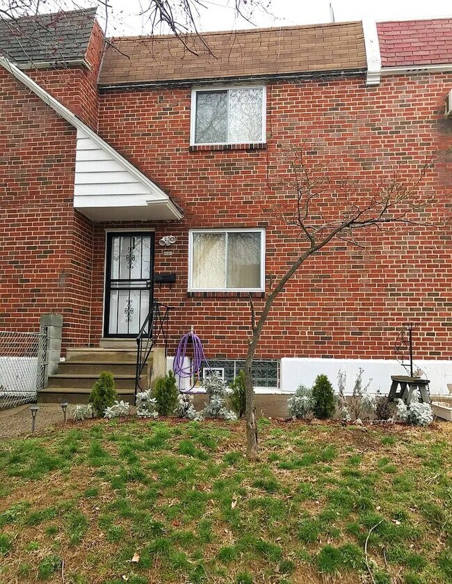 Foto del edificio - Stunning 3-Bedroom Townhome with One-Car Garage! Available NOW!