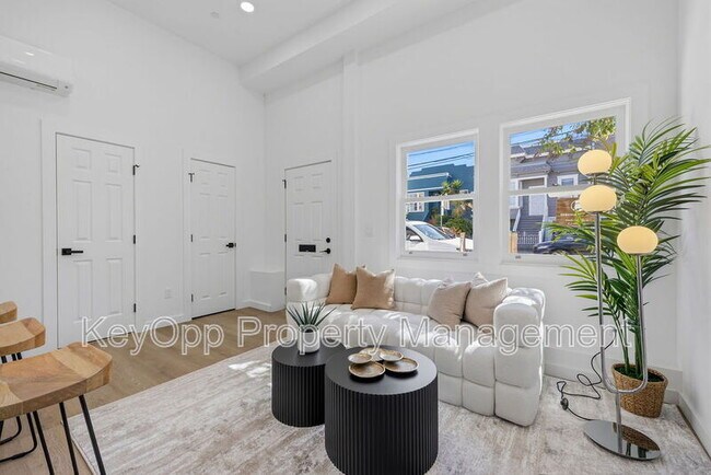 Foto del edificio - 2730 23rd St