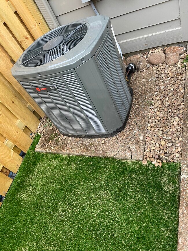 3yr old unit - 105 Ellington Pl