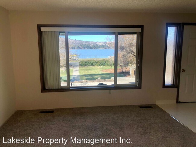 Foto del edificio - 2 br, 1.5 bath House - 2635 Front St
