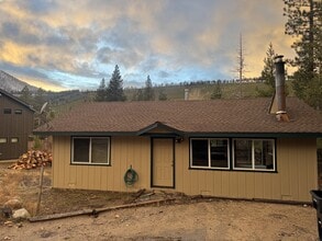 Building Photo - 1215 Mt Shasta Cir