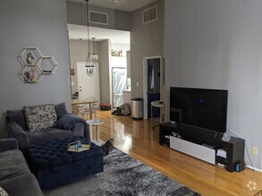 Building Photo - 64 Forest St