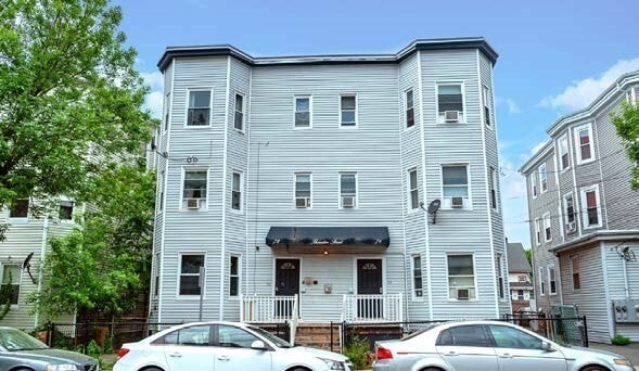 Primary Photo - 74 Thornton St